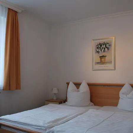 Ferienhaus-Zum-Suedstrand-App-1 * Sellin (Rugen)