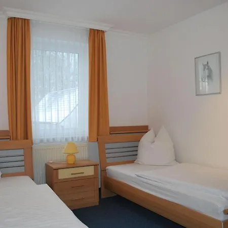 Ferienhaus-Zum-Suedstrand-App-1 Apartamento